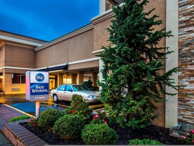 Best Western Mill River Manor Hotel & Conference Center - Bild 2
