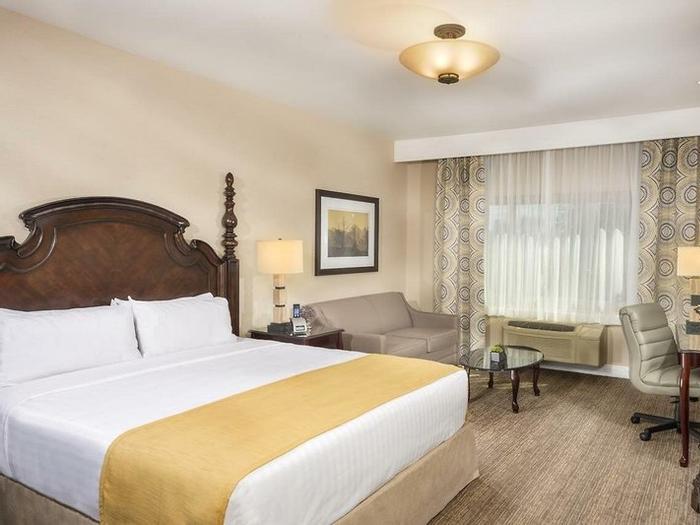 Hotel Ayres Suites Ontario Mills Mall - Bild 1