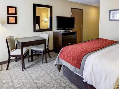 Hotel Quality Inn & Suites Lenexa Kansas City - Bild 3
