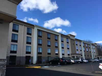 Hotel Comfort Inn & Suites Danbury-Bethel - Bild 2