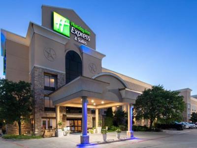 Hotel Holiday Inn Express & Suites Arlington (I-20-Parks Mall) - Bild 2