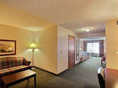Holiday Inn Express Hotel & Suites Oshkosh Stateroute 41 - Bild 5