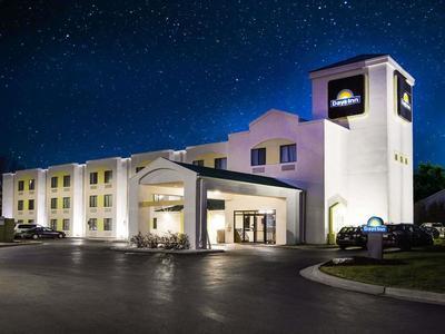 Hotel Days Inn by Wyndham Blue Springs - Bild 2