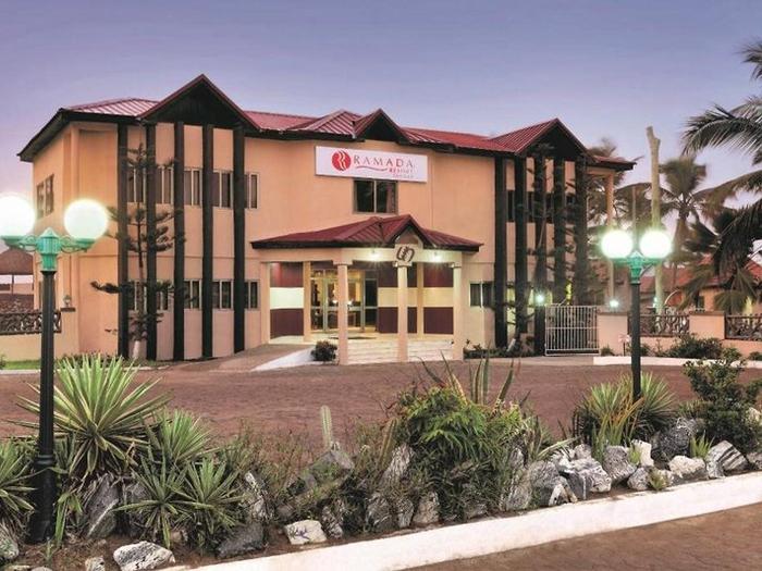 Hotel Ramada Resort Accra Coco Beach - Bild 1
