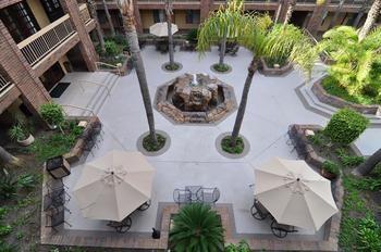 Hotel Best Western Plus Meridian Inn & Suites Anaheim - Orange - Bild 2