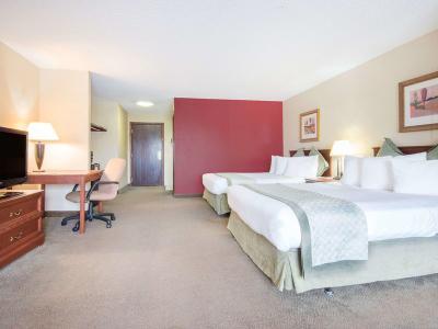 Hotel Wichita West Inn and Suites - Bild 4