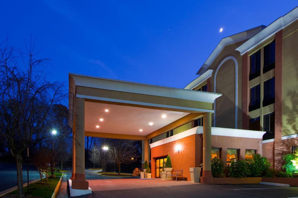 Holiday Inn Express Fairfax - Arlington Boulevard - Bild 1
