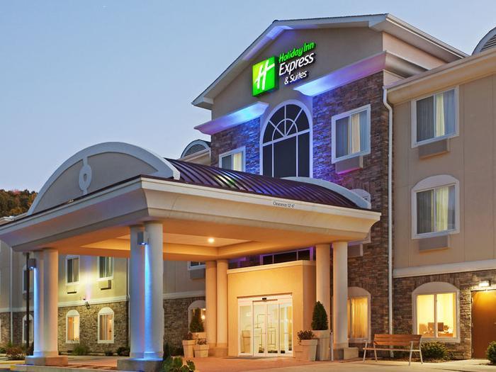 Hotel Holiday Inn Express & Suites Meriden - Bild 1