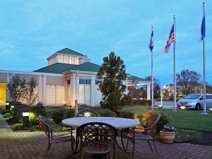 Hotel Homewood Suites by Hilton Chesapeake-Greenbrier - Bild 1