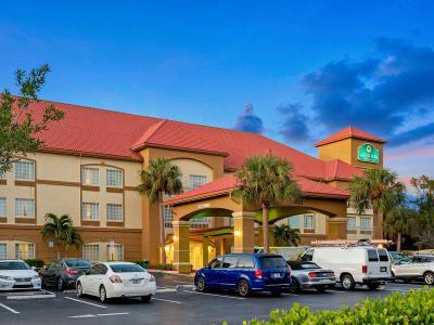Hotel La Quinta Inn & Suites by Wyndham Fort Myers Airport - Bild 3