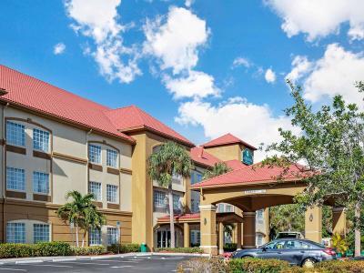 Hotel La Quinta Inn & Suites by Wyndham Fort Myers Airport - Bild 2
