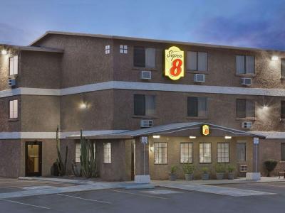 Hotel Super 8 by Wyndham Lake Havasu City - Bild 2