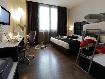 Hotel Holiday Inn Genoa City - Bild 2