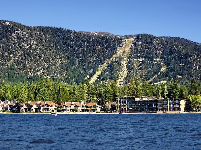 Hotel Tahoe Lakeshore Lodge & Spa - Bild 1