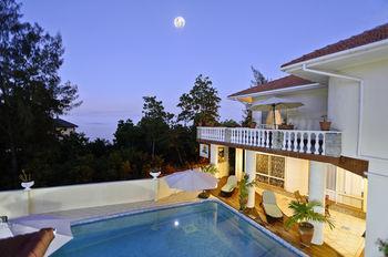 Hotel Carana Hilltop Villa - Bild 3
