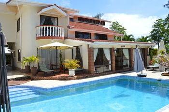 Hotel Carana Hilltop Villa - Bild 2