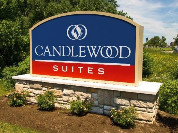Hotel Candlewood Suites Buffalo Amherst - Bild 1