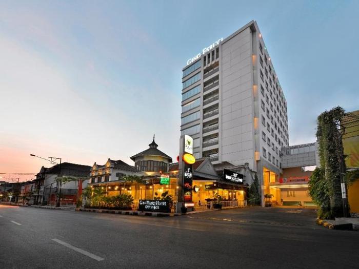 Hotel Gino Feruci Kebonjati Bandung - Bild 1