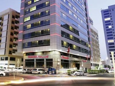Hotel Ramada by Wyndham Abu Dhabi Downtown - Bild 4