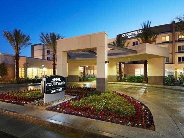 Hotel Courtyard Long Beach Airport - Bild 1