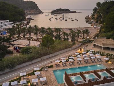 The Club Cala San Miguel Hotel Ibiza, Curio Collection by Hilton - Bild 3