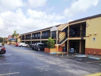 Hotel Travelodge by Wyndham Fort Myers North - Bild 3