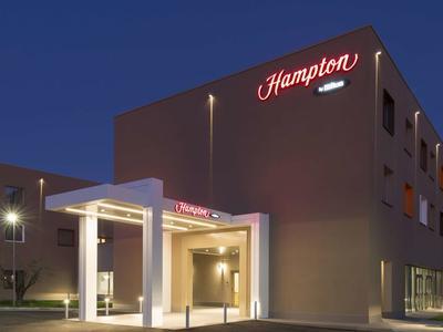 Hotel Hampton by Hilton Rome East - Bild 3