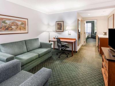 Hotel La Quinta Inn & Suites by Wyndham Madison American Center - Bild 4