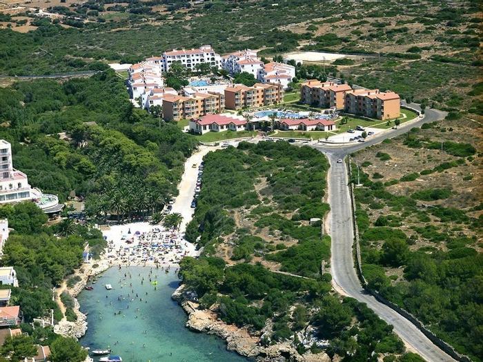 Hotel Pierre Vacances Apartamentos Menorca Cala Blanes - Bild 1