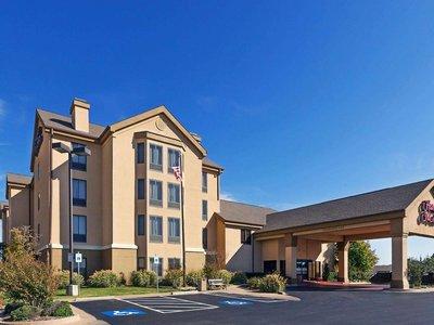 Hampton Inn & Suites Tulsa Woodland Hills