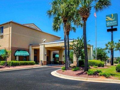 Quality Inn & Suites - Mobile