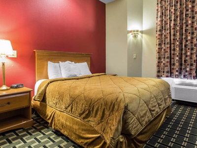 Econo Lodge Inn & Suites - Peoria