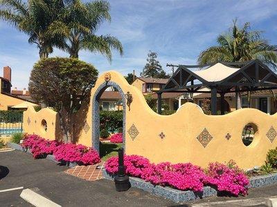 Oasis Inn & Suites - Santa Barbara