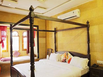 Mystic Jaisalmer Hostel / Backpacker