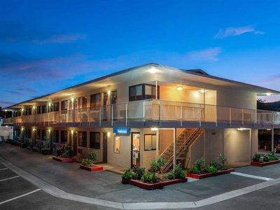 Motel 6 Santa Barbara - State Street