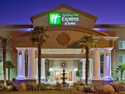 Holiday Inn Express and Suites Modesto