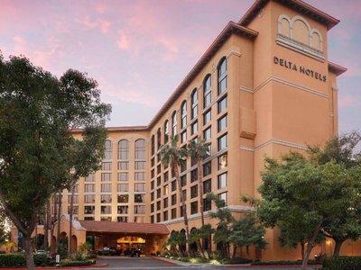 Delta Hotels by Marriott Anaheim Garden Grove 