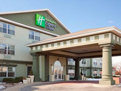 Holiday Inn Express Hotel & Suites Oshkosh Stateroute 41