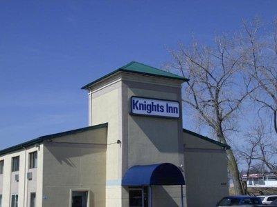 Knights Inn Davenport