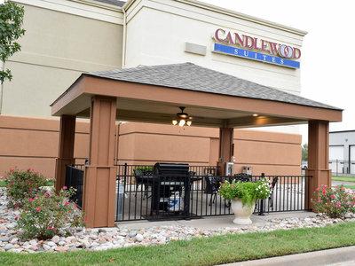 Candlewood Suites Wichita-Airport