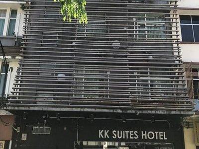 KK Suites Hotel
