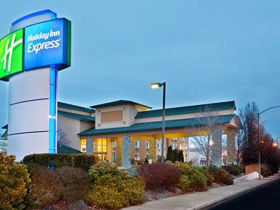 Holiday Inn Express Yakima