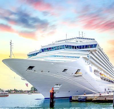 Kreuzfahrten ab Warnemünde