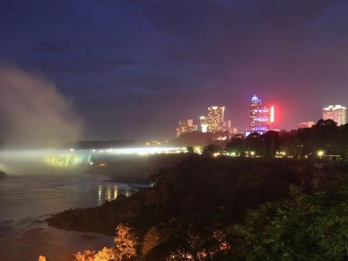 Hotel Holiday Inn Niagara Falls - By The Falls - Bild 1