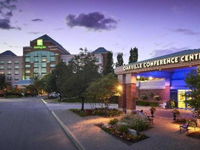 Holiday Inn Hotel & Suites Oakville @ Bronte - Bild 2