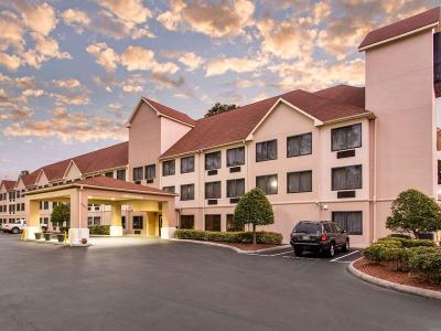Hotel Comfort Suites Wilmington - Bild 2