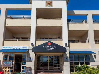 Hotel Ramada Resort by Wyndham Shoal Bay - Bild 2