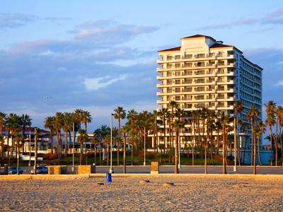 The Waterfront Beach Resort, a Hilton Hotel - Bild 3