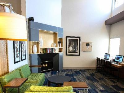 Hotel Holiday Inn Express & Suites Phoenix Airport - Bild 3