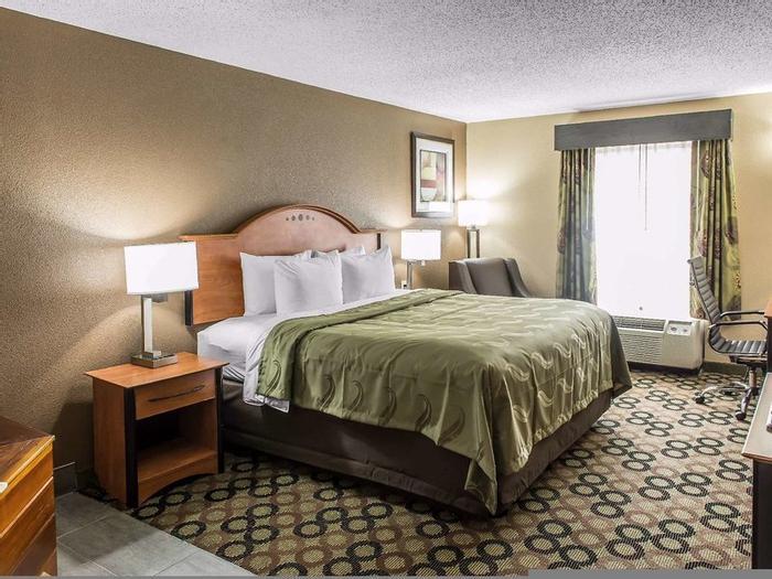 Hotel Quality Inn & Suites Columbus West - Hilliard - Bild 1